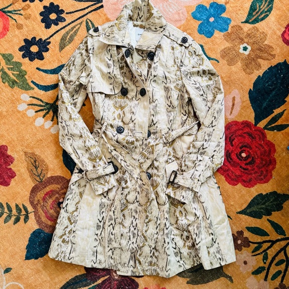 BEBE faux snakeskin print long sleeve pea trench coat jacket - Picture 1 of 3